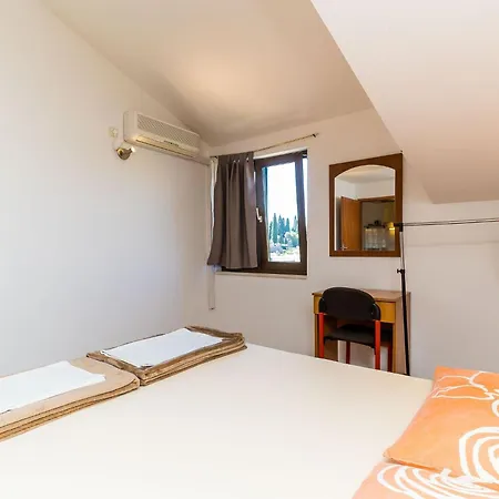 Princ Hrvoje- One-bedroom With Balcony- 1 *