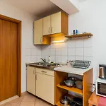 Lägenhet Princ Hrvoje- One-bedroom With Balcony- 1 *