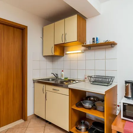 Lejlighed Princ Hrvoje- One-bedroom With Balcony- 1 *
