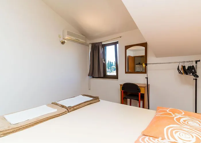 Princ Hrvoje- One-bedroom With Balcony- 1 *